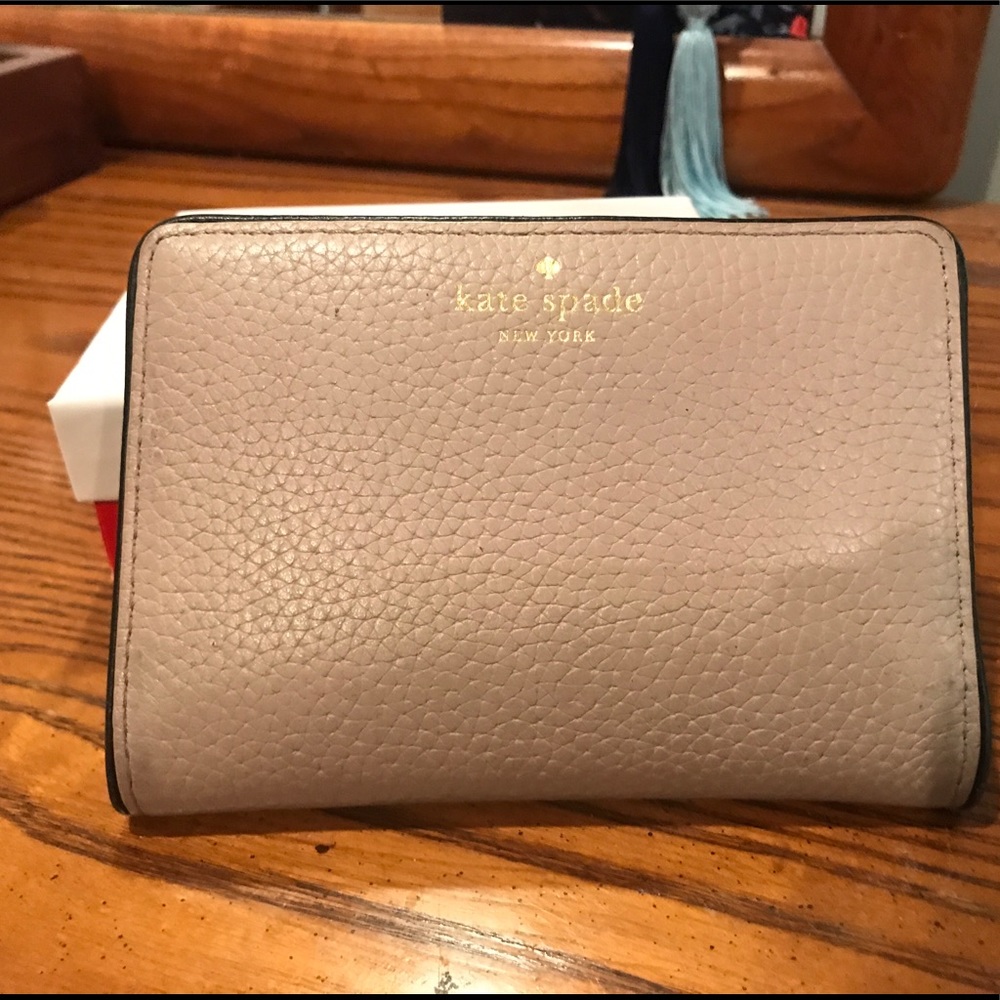 Kate Spade Cameron Medium Bifold Wallet